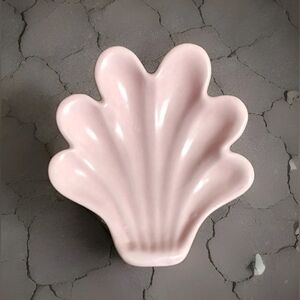 Vintage Camark Pottery Pink Shell Pottery Trinket Soap Dish
